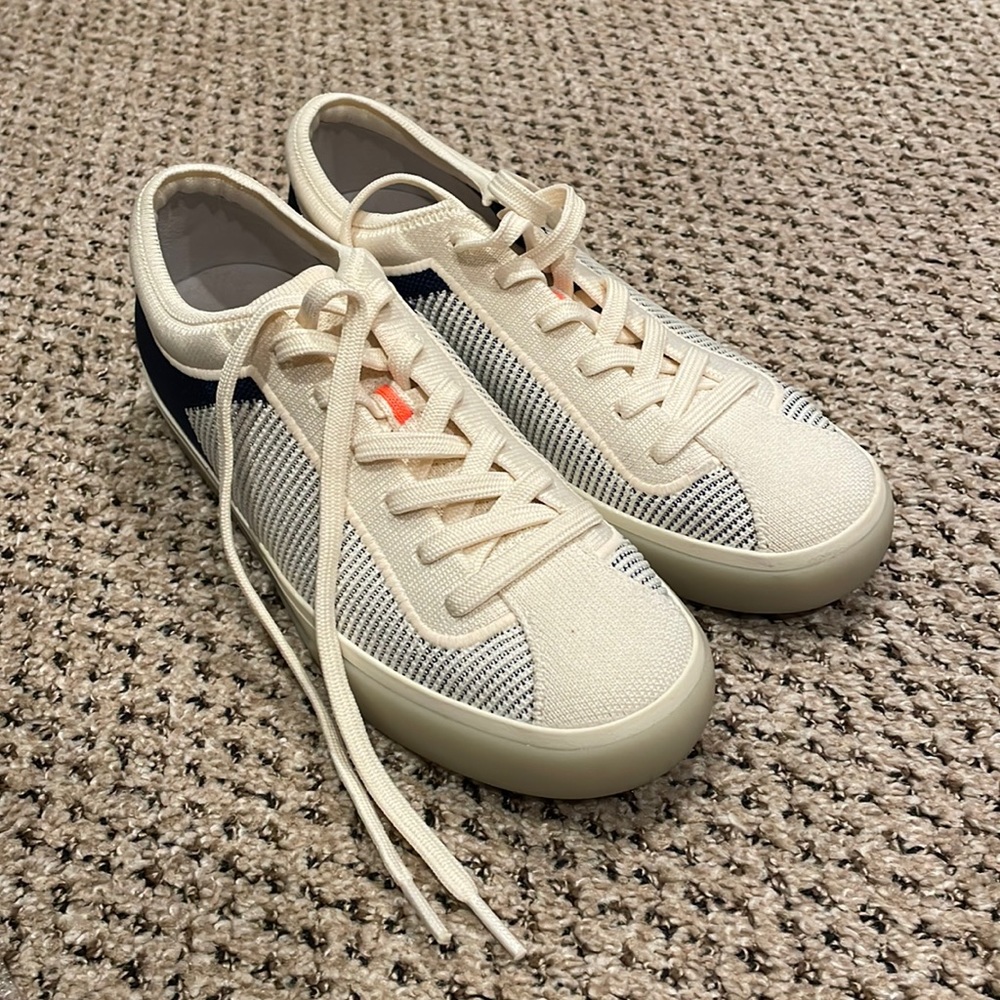 Rothy’s Lace Up Sneaker in EUC